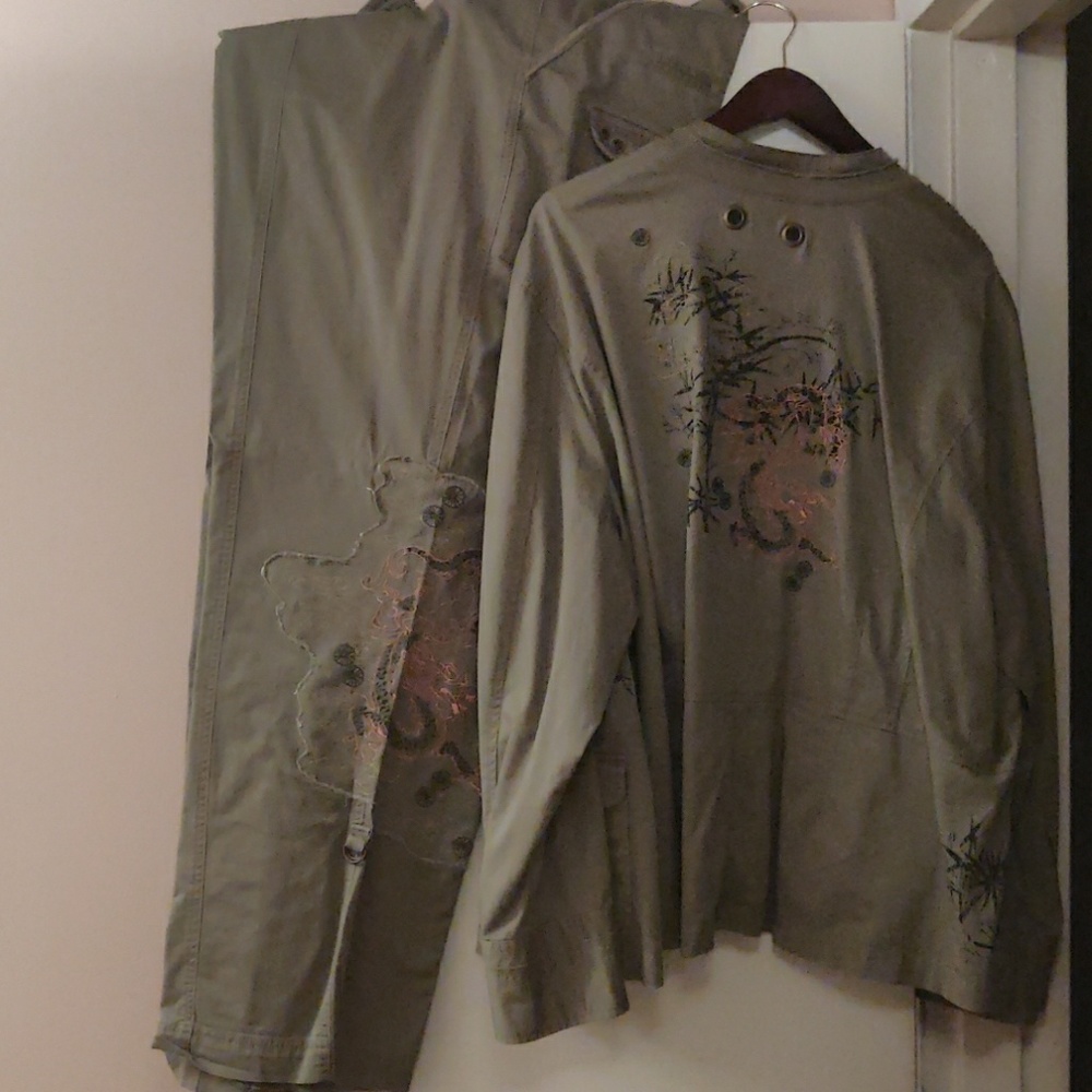 2 piece - Picture 3 of 3
